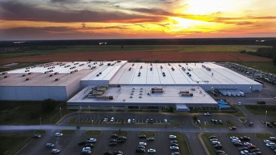 Масштабний збій у датацентрі Ілона Маска в Мемфісі вивів з ладу Grok та зачепив інші ШІ-сервіси